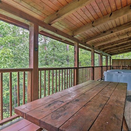 Cabin With Deck And Fireplace Less Than 3 Mi To Dollywood! بيدجن فورج المظهر الخارجي الصورة