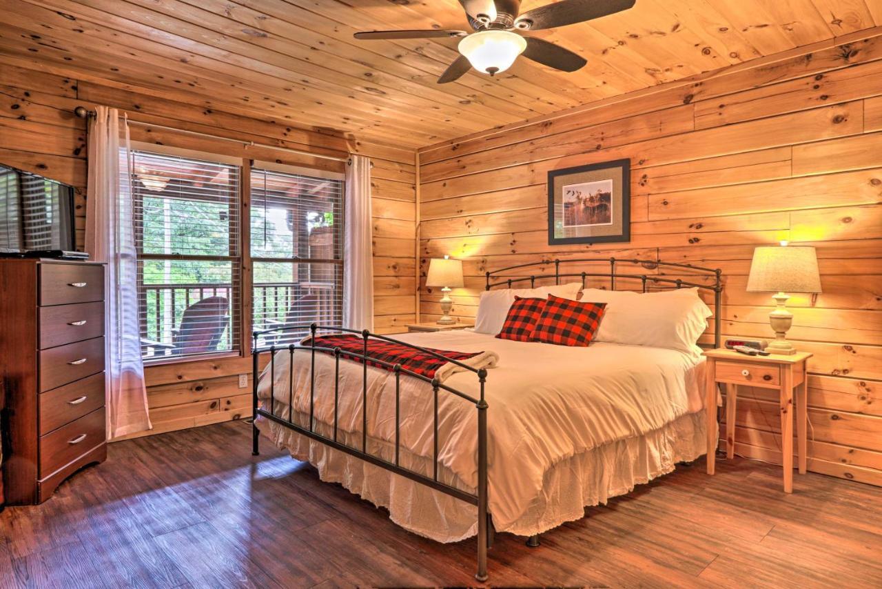 Cabin With Deck And Fireplace Less Than 3 Mi To Dollywood! بيدجن فورج المظهر الخارجي الصورة